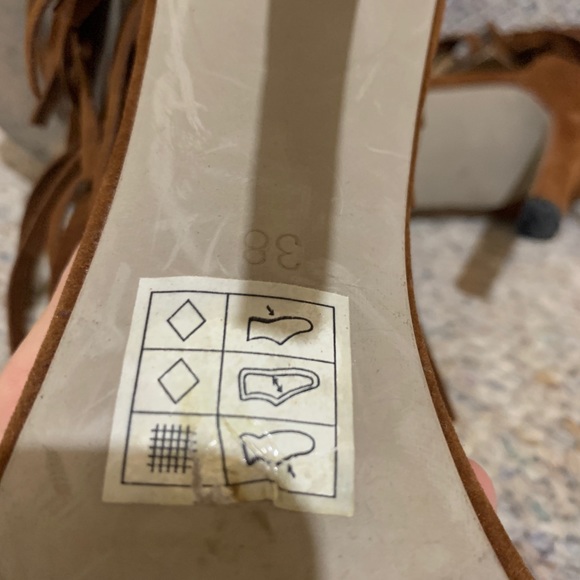 Fringe Heels - Picture 4 of 4